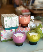 Load image into Gallery viewer, Paddywax Tulip Glass 5.5 oz. Candle

