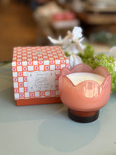 Load image into Gallery viewer, Paddywax Tulip Glass 5.5 oz. Candle
