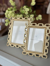 Load image into Gallery viewer, Gold Chain Photo Frames
