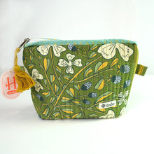 Load image into Gallery viewer, Handker Quilted Zipper Pouches

