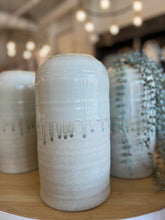 Load image into Gallery viewer, Kina Dripping Vase
