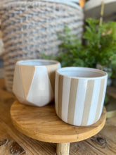 Load image into Gallery viewer, Cielo Stripe Pot
