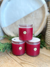 Load image into Gallery viewer, 6oz The Smell of Christmas Aromatique Candle
