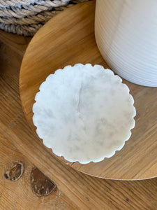 White Marble Grooved Soap Dish